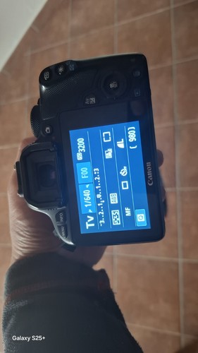 Canon eos 1000d reflex - canon,